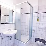 Haus Silko - In Lage - 3 Min Zum Direkt Am Kurpark Lejlighed Rostock
