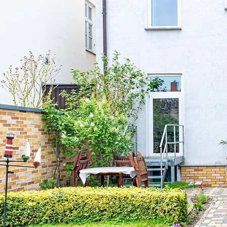 Haus Silko - In Lage - 3 Min Zum Direkt Am Kurpark Appartement Rostock