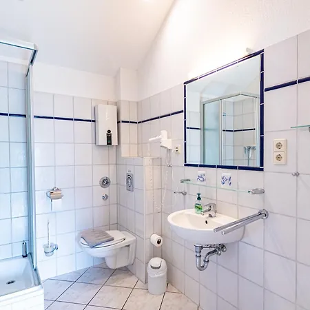 Haus Silko - In Lage - 3 Min Zum Direkt Am Kurpark Rostock