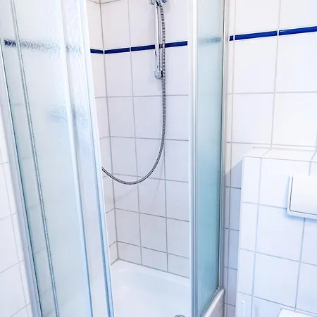 Haus Silko - In Lage - 3 Min Zum Direkt Am Kurpark Appartamento Rostock