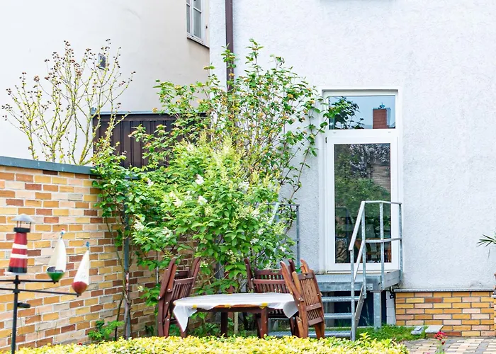 Haus Silko - In Lage - 3 Min Zum Direkt Am Kurpark アパート ロストック