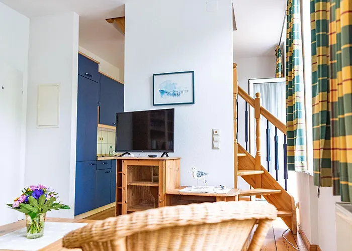 Haus Silko - In Lage - 3 Min Zum Direkt Am Kurpark アパート ロストック